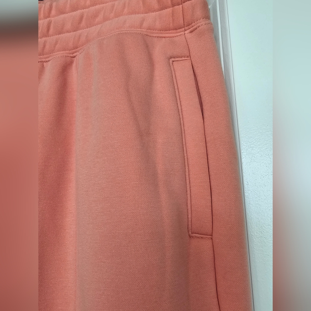 Fabletics Dusty Pink Wide Leg Sweatpants Women’s M High Rise Lounge Athleisure - Picture 2 of 8